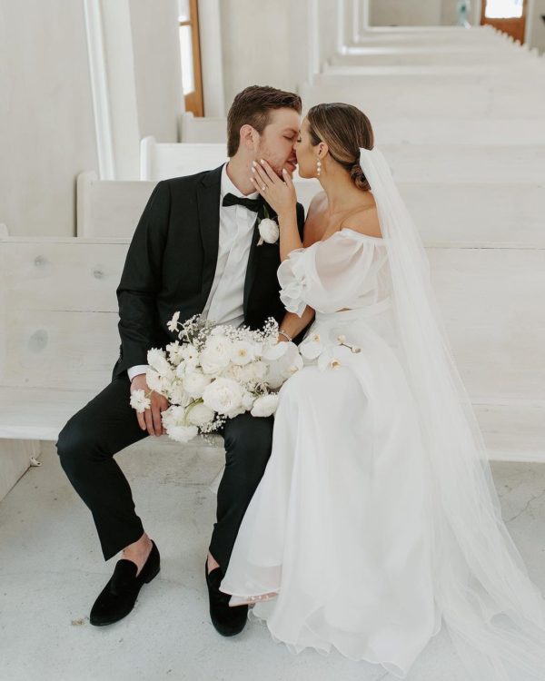 Flora Bridal Sandra Dallas @alyssa marielee @wendylove photography 1