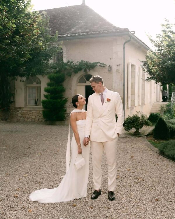 Renhue Lindvall London Chloe @emilyjayneweddings