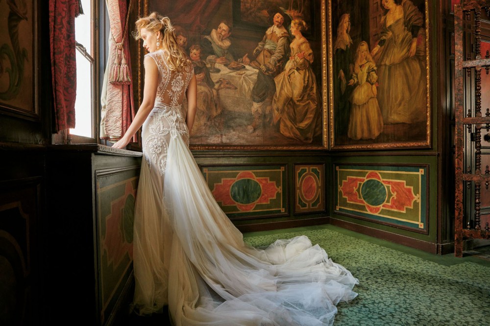 1b25b8_b16fcf6df65649a2857a0bcdd801139e