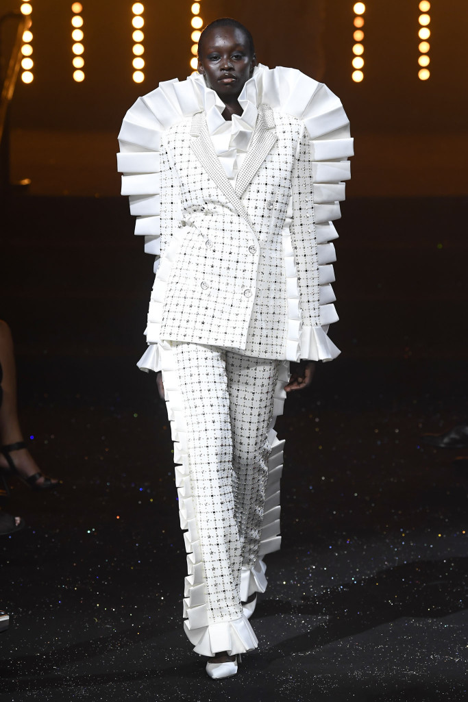 Viktor and Rolf Couture Fall 2018