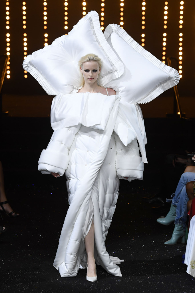 Viktor and Rolf Couture Fall 2018